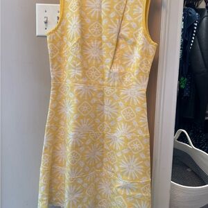 Sail to Sable Yellow and White Sleeveless Sheath Dress
